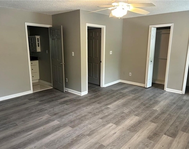 5031 Bell Drive Se - Photo Thumbnail 9