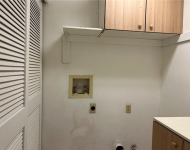 1648 Raleigh Circle Se - Photo Thumbnail 22
