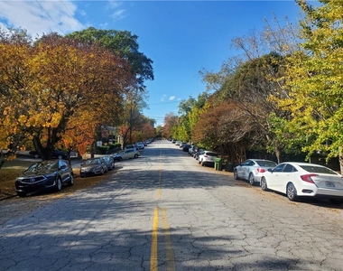 1042 Ne Saint Charles Avenue Ne - Photo Thumbnail 35