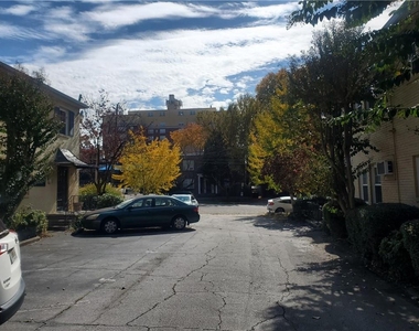1042 Ne Saint Charles Avenue Ne - Photo Thumbnail 31