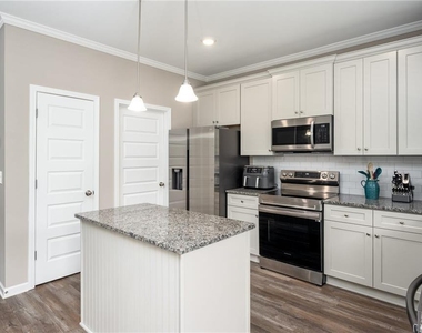 106 Belmont Lane - Photo Thumbnail 2