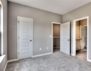 106 Belmont Lane - Photo Thumbnail 14