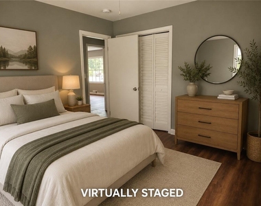 1821 Sandringham Drive Sw - Photo Thumbnail 9