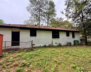 1821 Sandringham Drive Sw - Photo Thumbnail 16