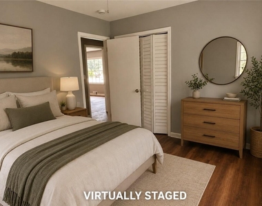 1821 Sandringham Drive Sw - Photo Thumbnail 8