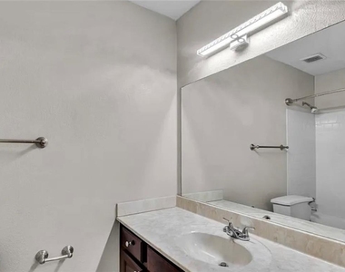 6900 Roswell Road - Photo Thumbnail 12
