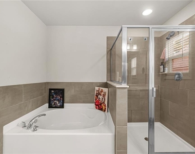 791 Belrose Drive - Photo Thumbnail 11