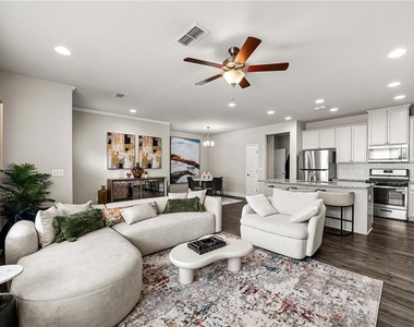 791 Belrose Drive - Photo Thumbnail 2