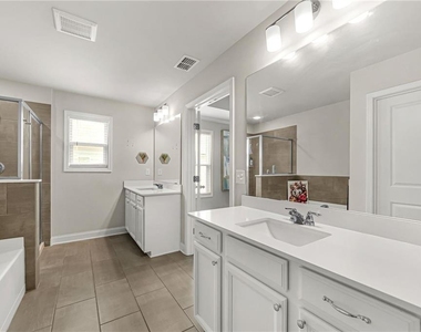 791 Belrose Drive - Photo Thumbnail 10