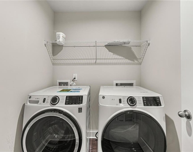 791 Belrose Drive - Photo Thumbnail 18