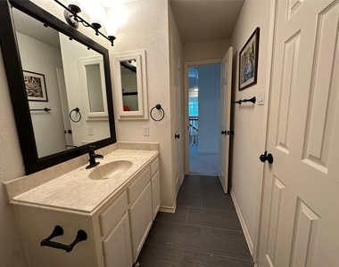 3206 Oakland Drive - Photo Thumbnail 39