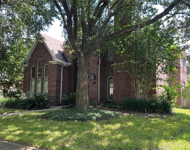 3206 Oakland Drive - Photo Thumbnail 1