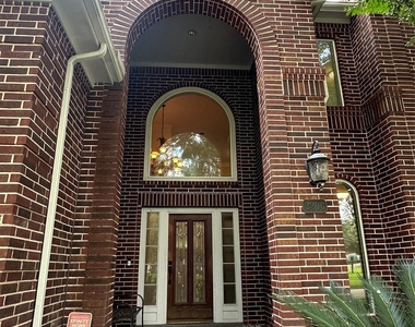 3206 Oakland Drive - Photo Thumbnail 3