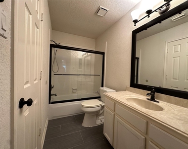 3206 Oakland Drive - Photo Thumbnail 38