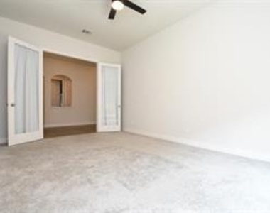 4525 Silver Pine Ct - Photo Thumbnail 32