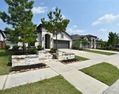 4525 Silver Pine Ct - Photo Thumbnail 5