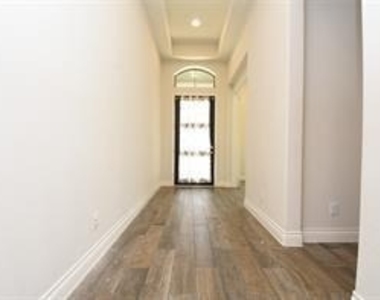 4525 Silver Pine Ct - Photo Thumbnail 18