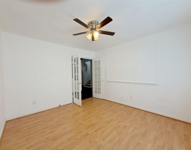 4707 Meadowthorn Court - Photo Thumbnail 14
