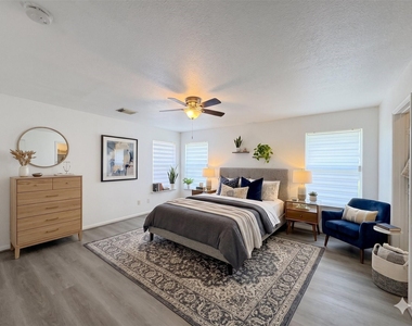 4707 Meadowthorn Court - Photo Thumbnail 15