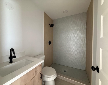 3617 Rosalie Street - Photo Thumbnail 6