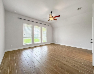 28173 Knight Peak Drive - Photo Thumbnail 21