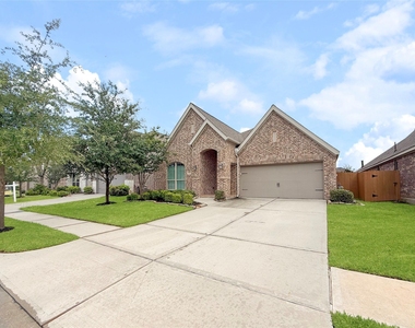 28173 Knight Peak Drive - Photo Thumbnail 1