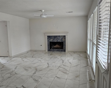 23510 Stratsborough Drive - Photo Thumbnail 12