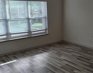 23510 Stratsborough Drive - Photo Thumbnail 25