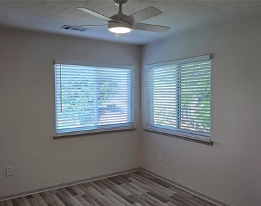 23510 Stratsborough Drive - Photo Thumbnail 18