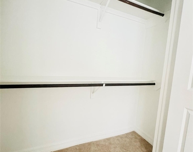 3846 Center Street - Photo Thumbnail 31