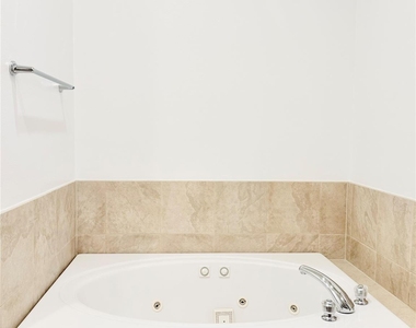 3846 Center Street - Photo Thumbnail 25