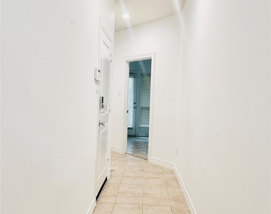 3846 Center Street - Photo Thumbnail 4