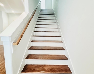 3846 Center Street - Photo Thumbnail 22