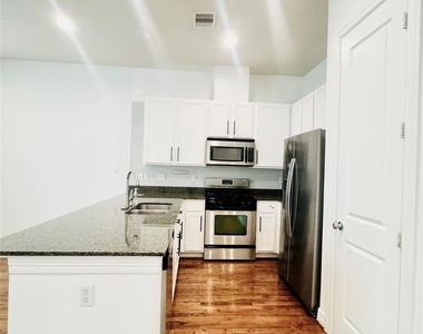 3846 Center Street - Photo Thumbnail 1