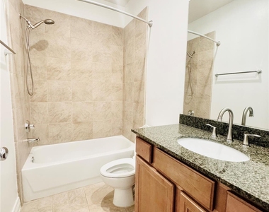 3846 Center Street - Photo Thumbnail 11