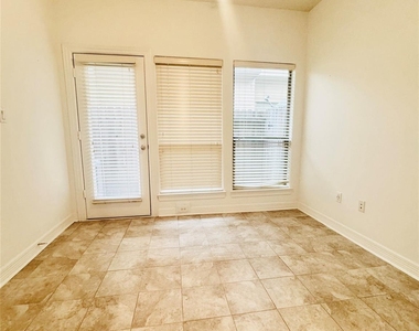 3846 Center Street - Photo Thumbnail 5