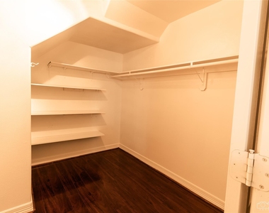 10904 Panther Court - Photo Thumbnail 31