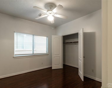 10904 Panther Court - Photo Thumbnail 18