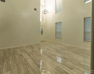 10904 Panther Court - Photo Thumbnail 8