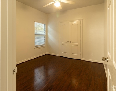 10904 Panther Court - Photo Thumbnail 17
