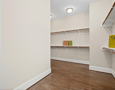 1812 Rosedale Street - Photo Thumbnail 11