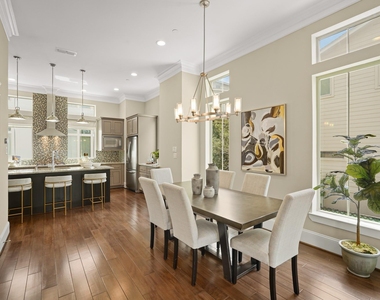 1812 Rosedale Street - Photo Thumbnail 7
