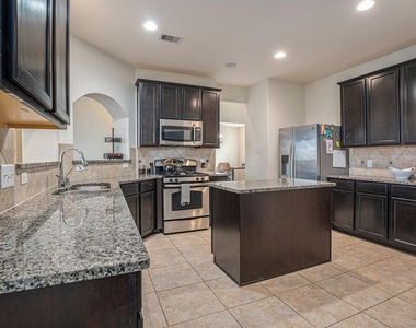 2449 Pamplona Lane - Photo Thumbnail 5