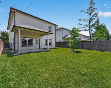 2211 Silverbonnet Street - Photo Thumbnail 34