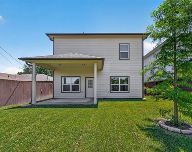 2211 Silverbonnet Street - Photo Thumbnail 37
