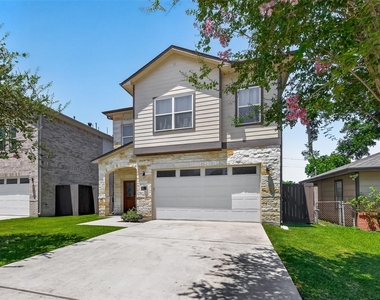 2211 Silverbonnet Street - Photo Thumbnail 2