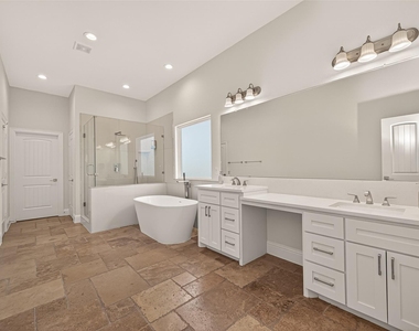 2211 Silverbonnet Street - Photo Thumbnail 30
