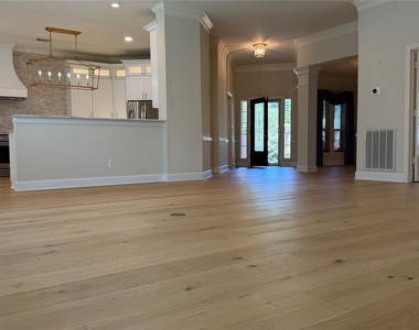 13722 Aspen Cove Drive - Photo Thumbnail 6