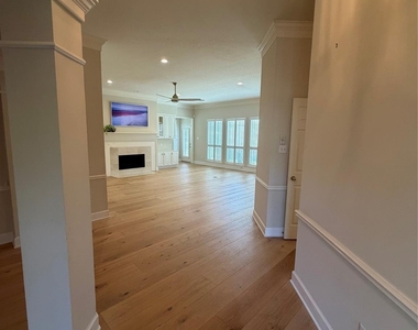 13722 Aspen Cove Drive - Photo Thumbnail 5