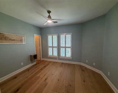 13722 Aspen Cove Drive - Photo Thumbnail 18